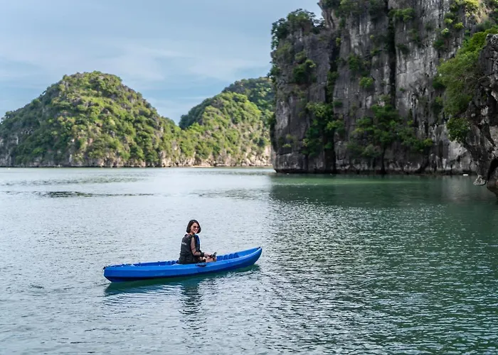 Swan Cruises - Off-the-beaten-path Route  Ha Long