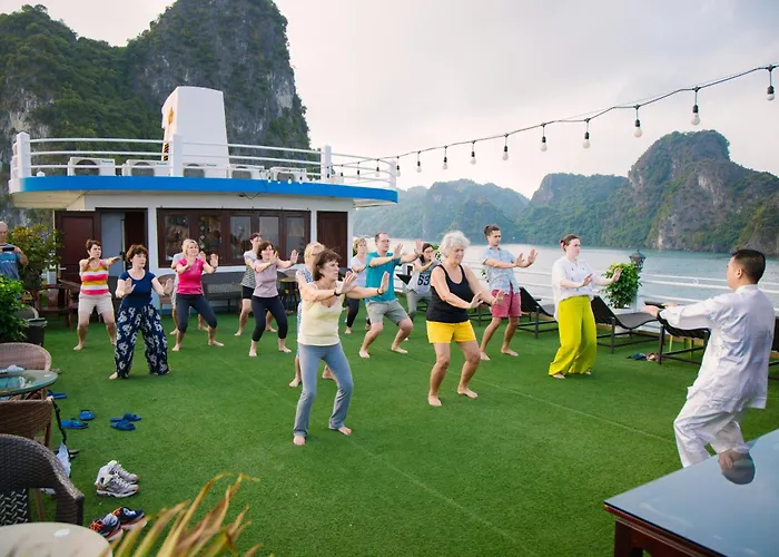  Swan Cruises - Off-the-beaten-path Route 4*