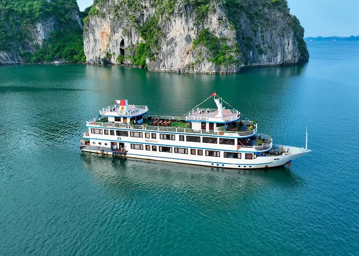 Swan Cruises - Off-the-beaten-path Route  4*