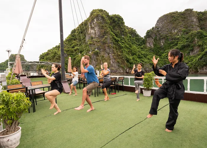 Swan Cruises - Off-the-beaten-path Route 4*