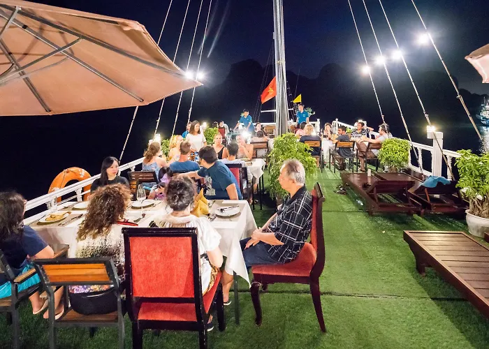 Swan Cruises - Off-the-beaten-path Route 4*