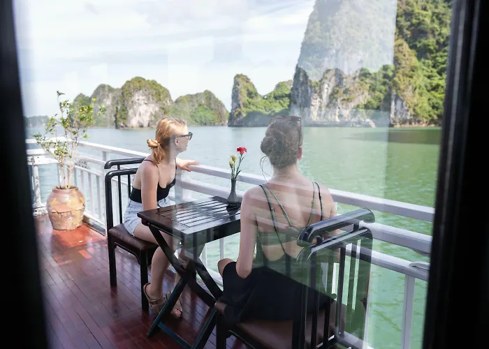  Swan Cruises - Off-the-beaten-path Route 4*