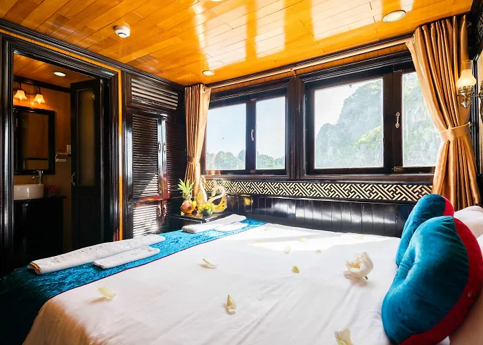 Swan Cruises - Off-the-beaten-path Route  Hạ Long