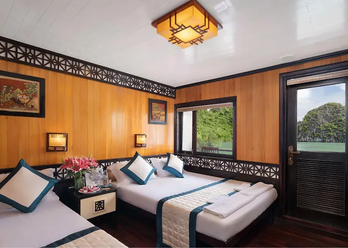  Swan Cruises - Off-the-beaten-path Route