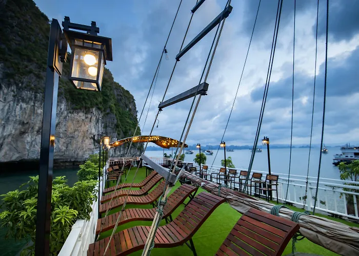 Swan Cruises - Off-the-beaten-path Route 4*