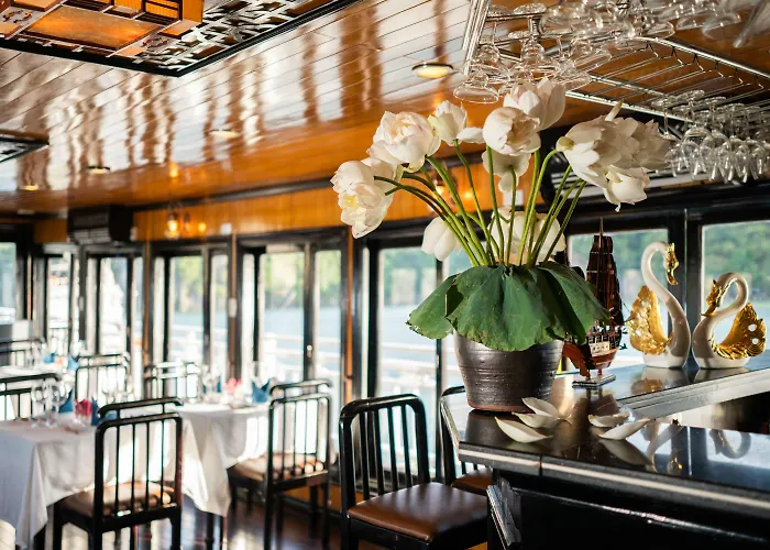 Swan Cruises - Off-the-beaten-path Route 