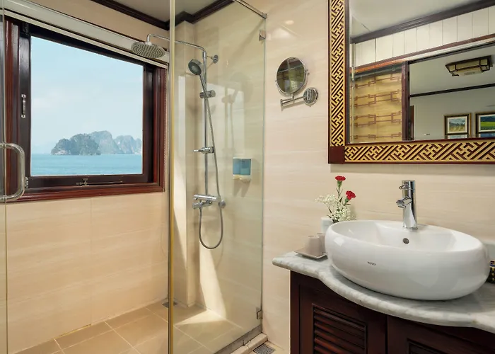 Swan Cruises - Off-the-beaten-path Route 4*