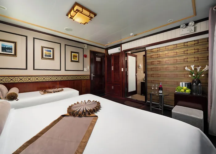 Swan Cruises - Off-the-beaten-path Route  4*